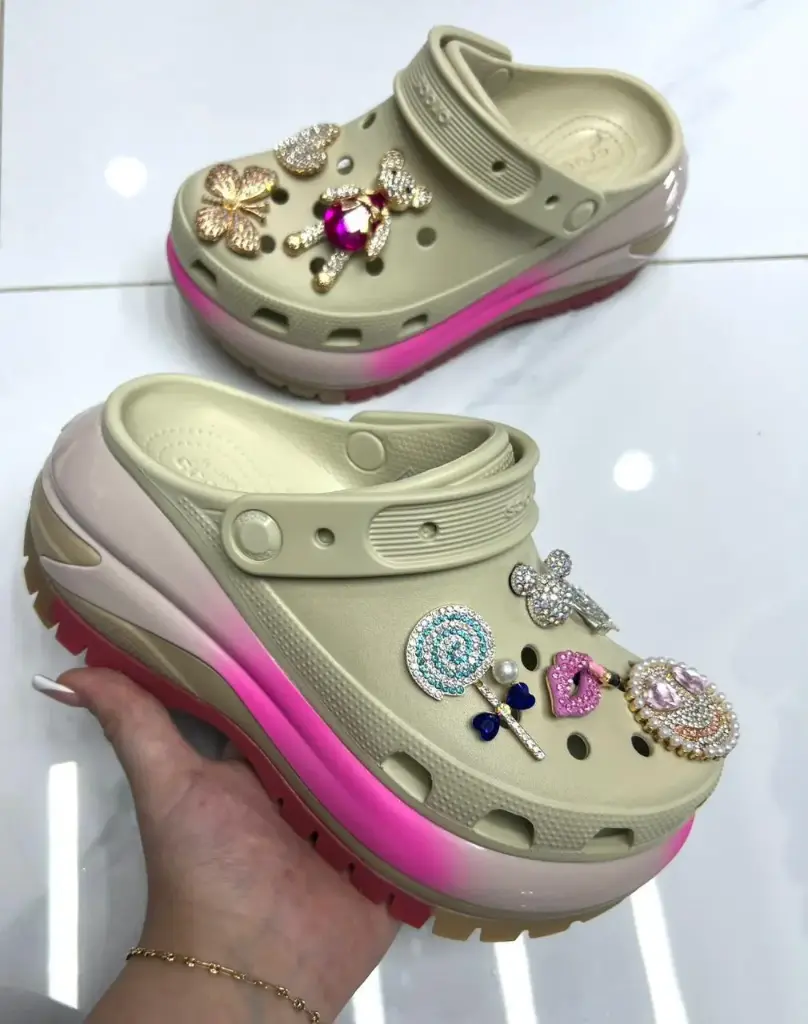 Zuecos crocs Mega Crush / varios modelos / multicolor desde la talla 36 a la 39